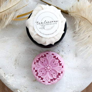 Curiosi-Tea  Dragon Fruit Solid Lotion Bar
