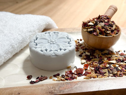 Modes-Tea Powdery Lavender Tea Solid Lotion Bar