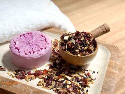 Curiosi-Tea  Dragon Fruit Solid Lotion Bar