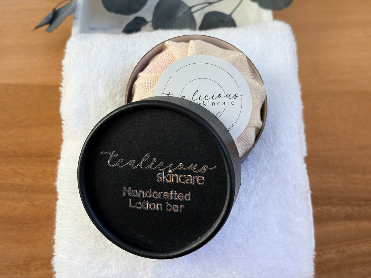 Luminous-Tea Black Tea & Wild Honey Solid Lotion Bar