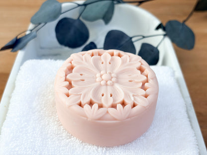 Swee-Tea Rose Absolute and Nutmeg Lotion Bar