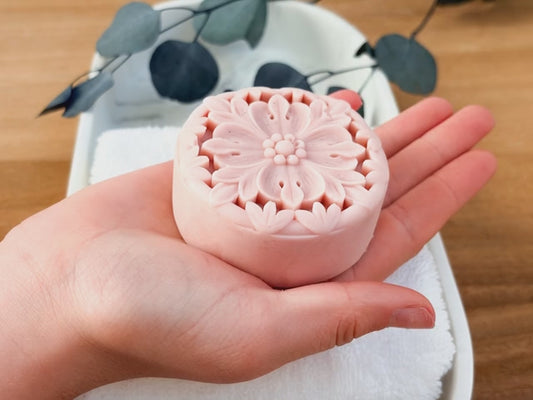 Swee-Tea Rose Absolute and Nutmeg Lotion Bar